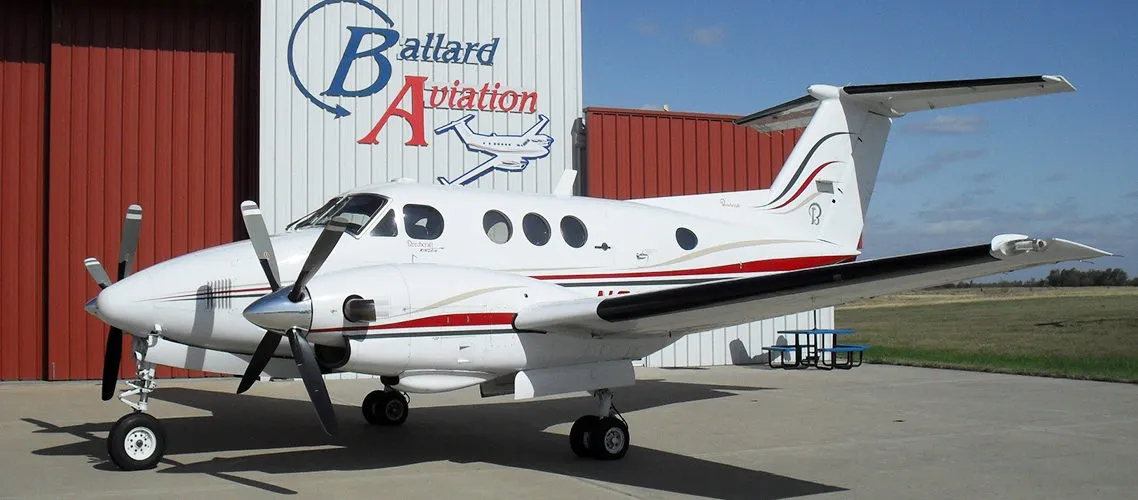 1982-beechcraft-king-air-f90-3-slide-1.jpg