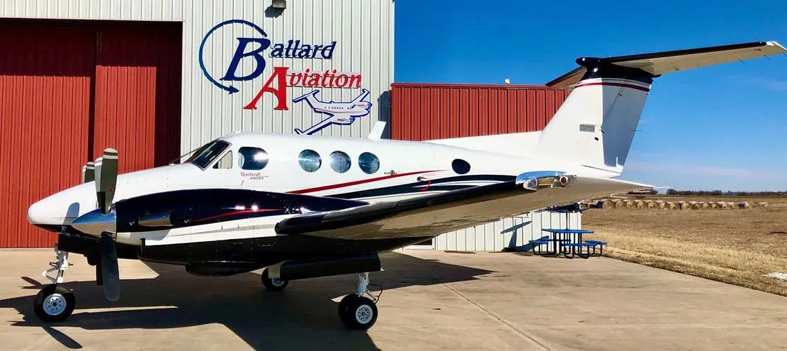 1982-beechcraft-king-air-f90-slide-1.jpg