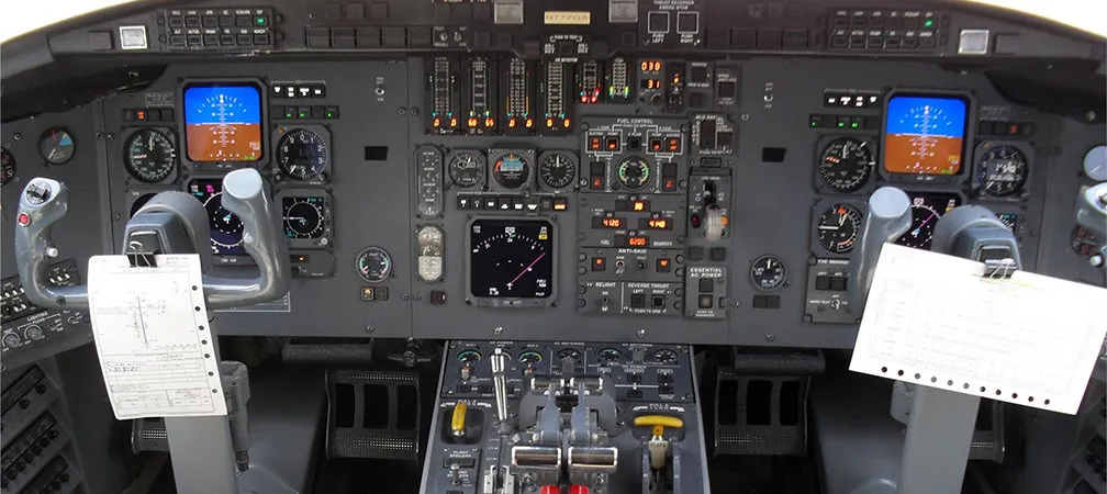 1982-bombardier-challenger-600-slide-2.jpg