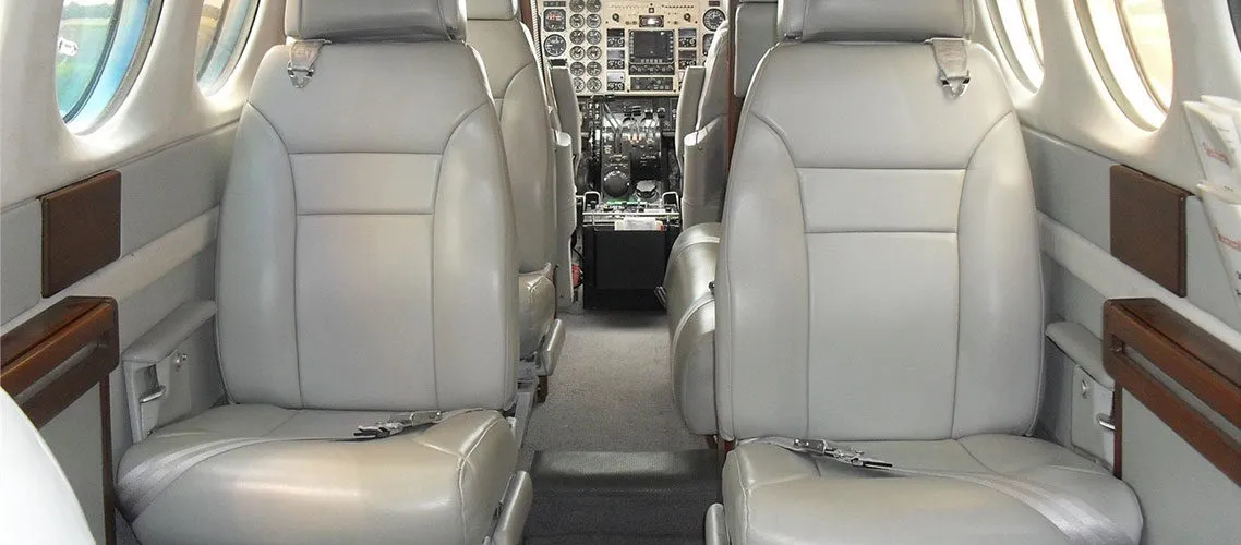 1985-beechcraft-king-air-300-slide-5.jpg