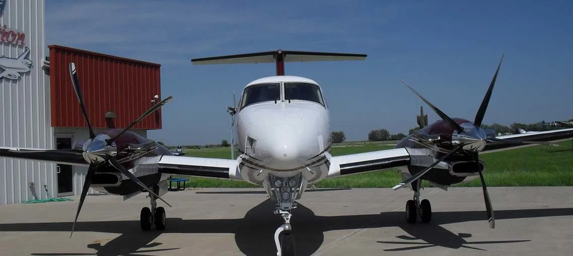 1987-beechcraft-king-air-300-1-slide-3.jpg