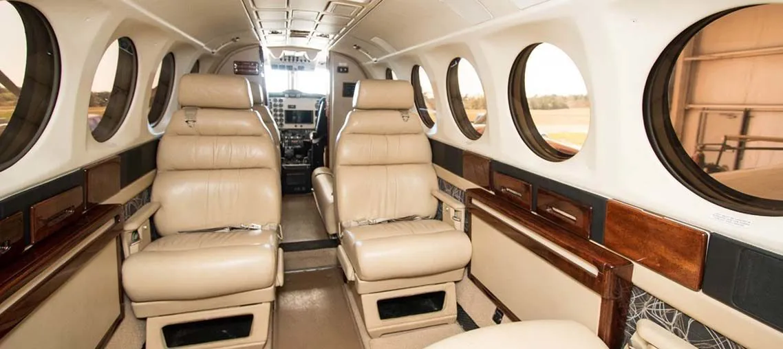 1988-beechcraft-king-air-300-2-slide-4.jpg
