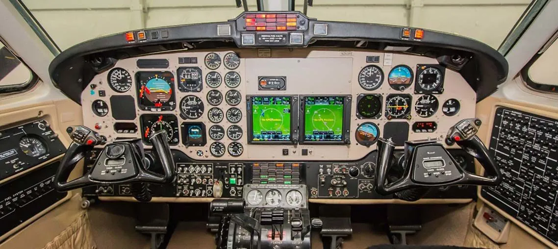 1988-beechcraft-king-air-300-2-slide-8.jpg