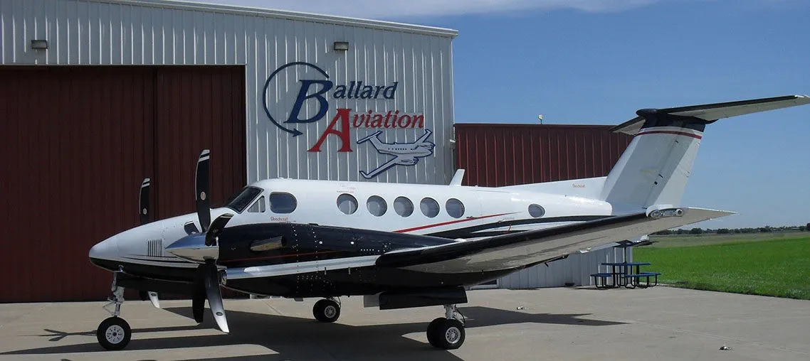 1989-beechcraft-king-air-300-1-slide-1.jpg