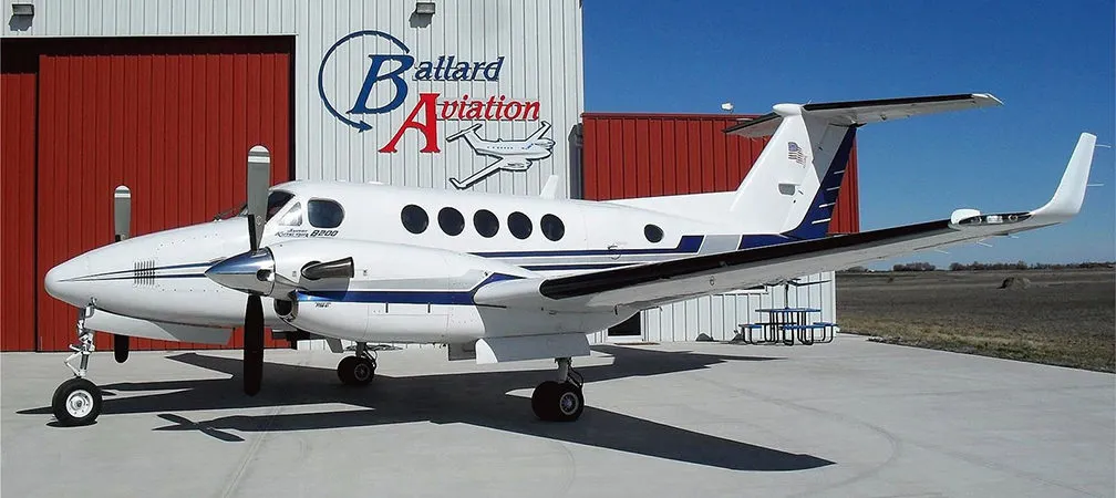 1996-beechcraft-king-air-b200-slide-2.jpg