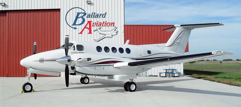 1997-beechcraft-king-air-b200-2-slide-1.jpg