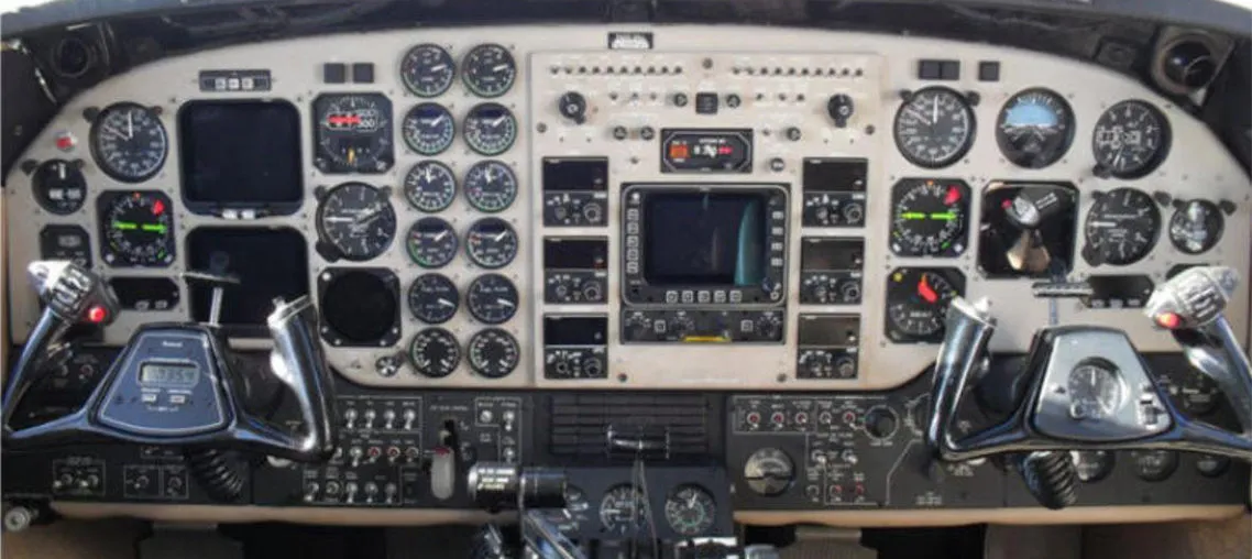1997-beechcraft-king-air-b200-4-slide-2.jpg