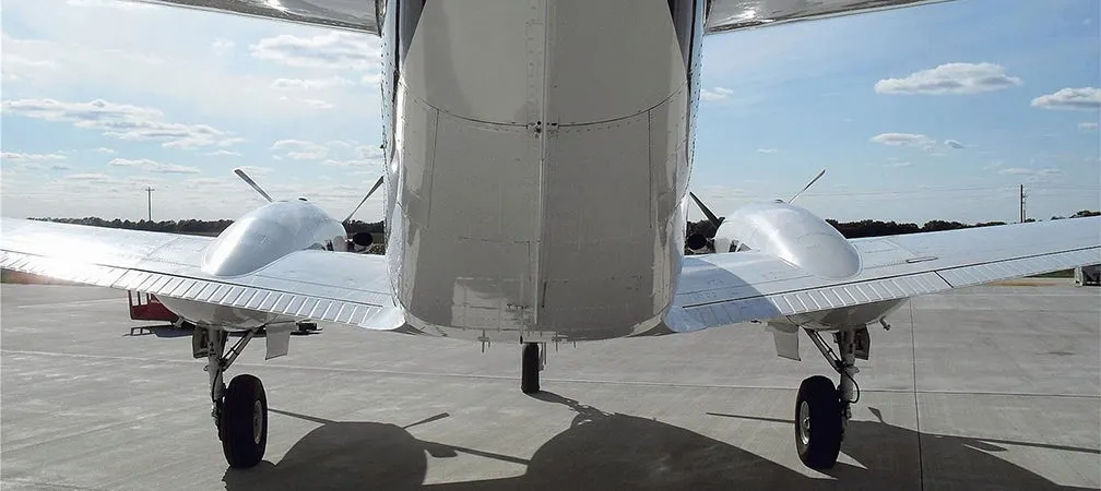 1997-beechcraft-king-air-c90b-1-slide-5.jpg