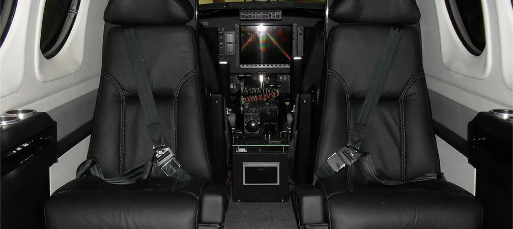 1997-beechcraft-king-air-c90b-4-slide-4.jpg