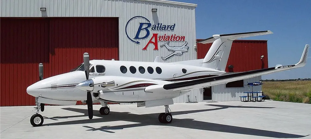 1998-beechcraft-king-air-b200-1-slide-1.jpg