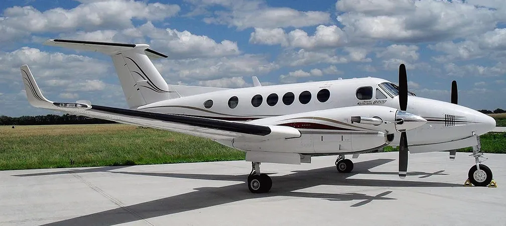 1998-beechcraft-king-air-b200-1-slide-2.jpg