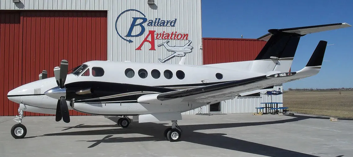 1998-beechcraft-king-air-b200-3-slide-1.jpg