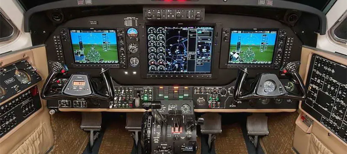 1998-beechcraft-king-air-b200-3-slide-4.jpg