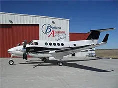 /wp-content/uploads/2022/05/1998-beechcraft-king-air-b200-4-thumb.jpgAlt