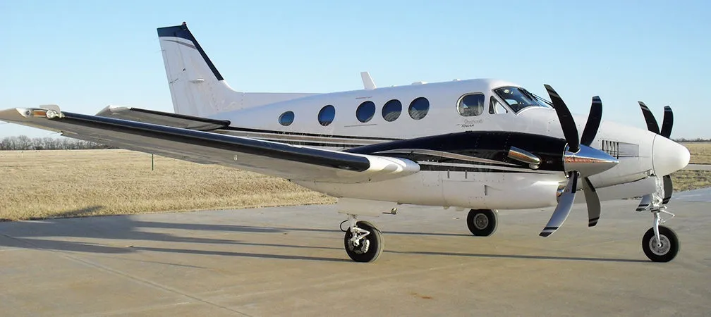 2001-beechcraft-king-air-c90b-1-slide-2.jpg