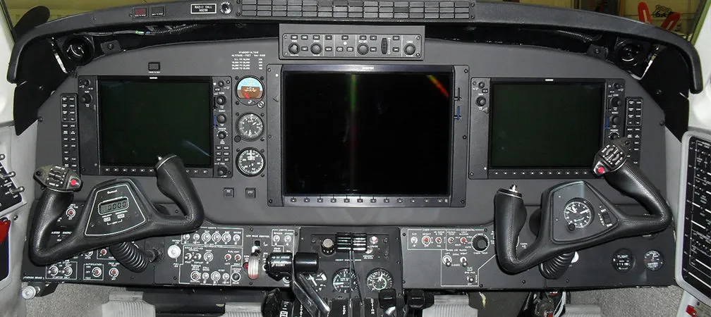 2001-beechcraft-king-air-c90b-1-slide-6.jpg