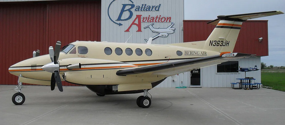 2002-beechcraft-king-air-b200-1-slide-1.jpg
