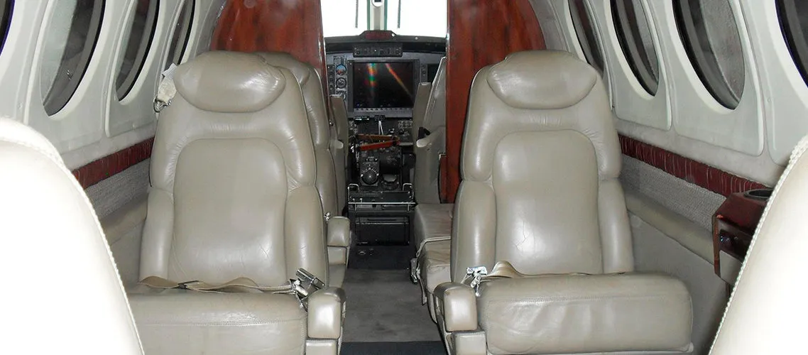 2002-beechcraft-king-air-b200-1-slide-2.jpg