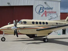 /wp-content/uploads/2022/05/2002-beechcraft-king-air-b200-2-thumb.jpgAlt