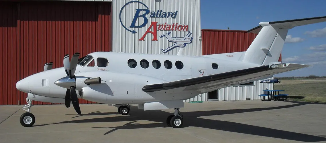 2002-beechcraft-king-air-b200-3-slide-1.jpg