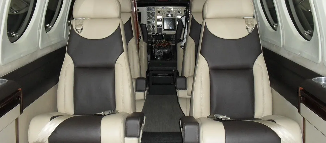 2002-beechcraft-king-air-b200-3-slide-2.jpg