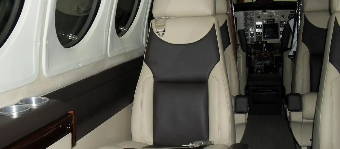 2002-beechcraft-king-air-b200-3-slide-3.jpg