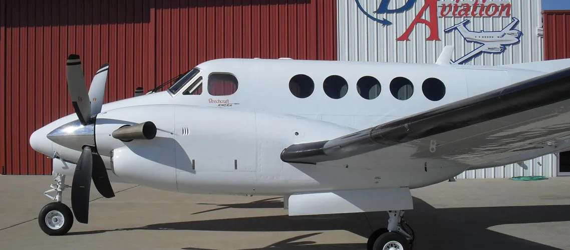 2002-beechcraft-king-air-b200-3-slide-6.jpg