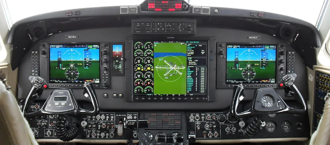 2004-beechcraft-king-air-350-1-slide-2.jpg