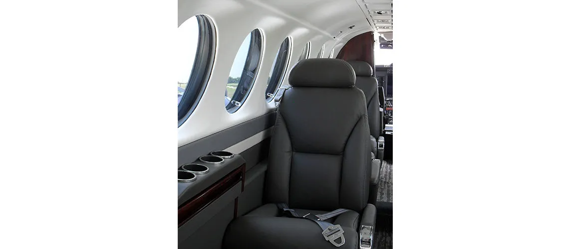 2004-beechcraft-king-air-350-1-slide-6.jpg