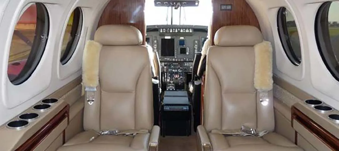 2013-beechcraft-king-air-c90gtx-slide-6.jpg